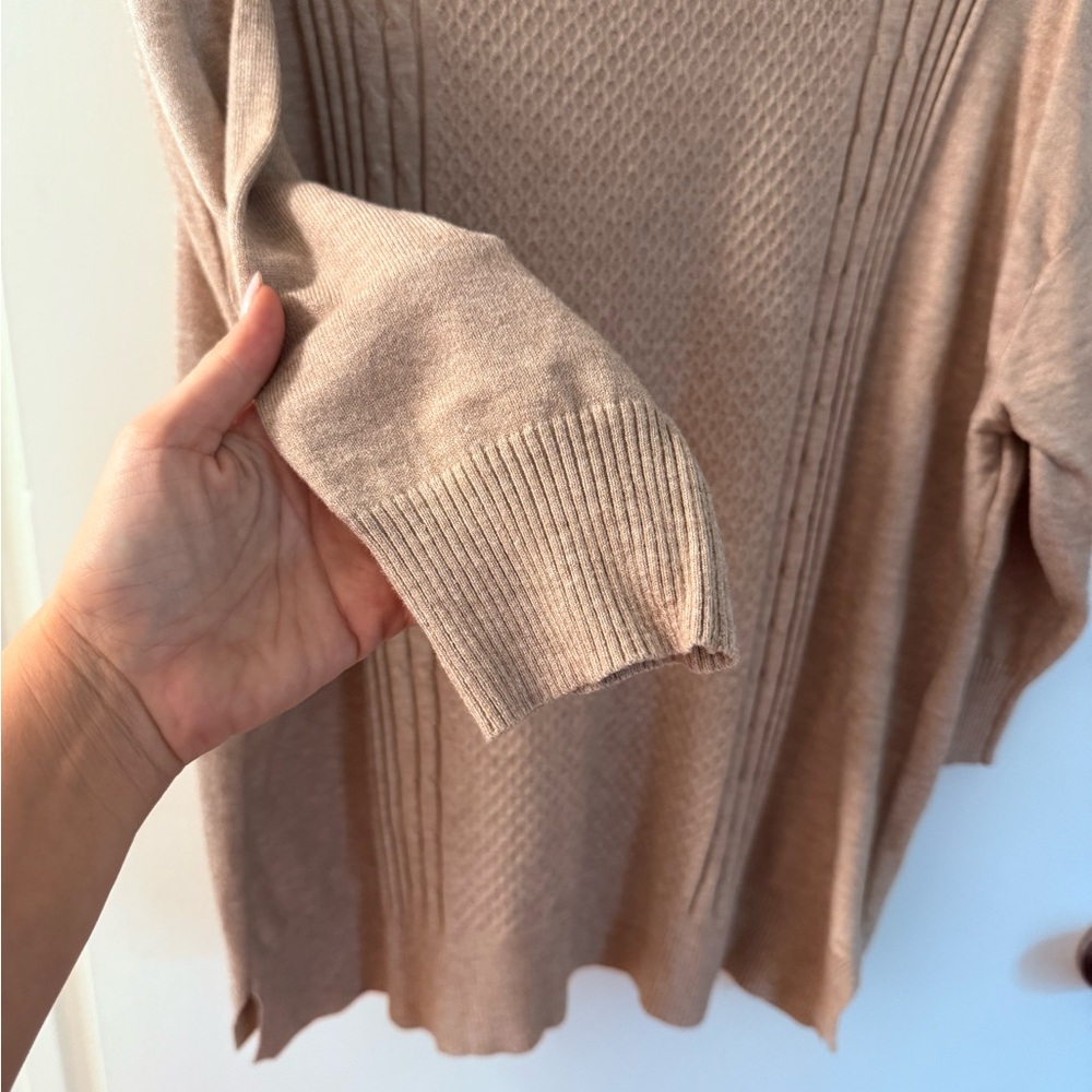 Sweater - Picture 5 of 5